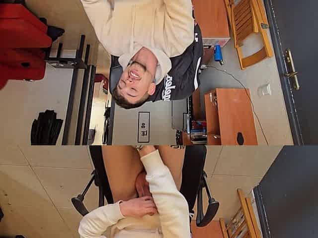 He Masturbates While Home Alone, Great Cumshoot