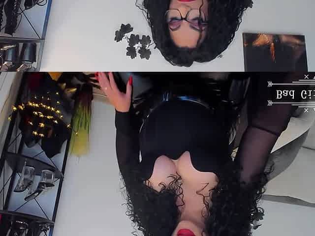 Super hot slim amazing huge boobs web milf show