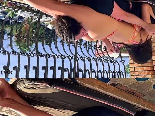 Lexi Long Legs - Public Scissors Sicilian Sunscreen Session