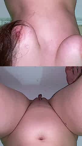 Beauty pissing in washroom