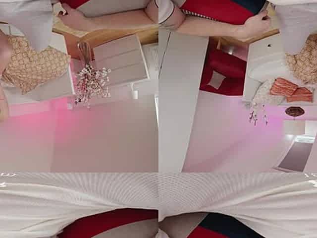 Jessie Ames Likes Using These Elegant Feet To Warm U Up