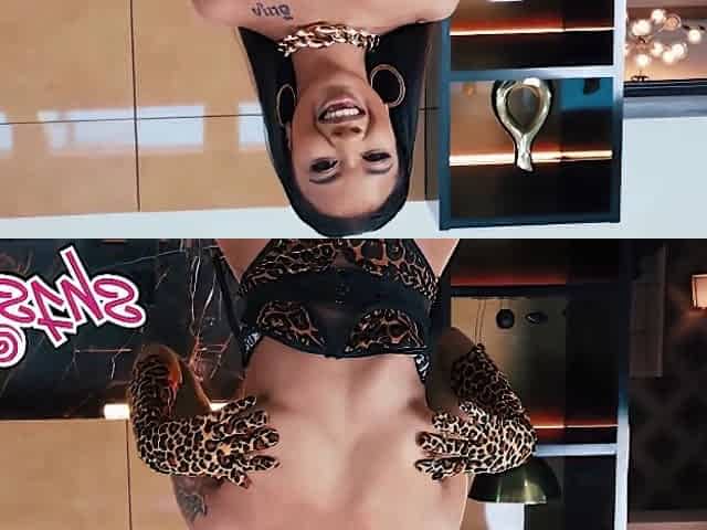 Ameena Green - Gorgeous Poses And Her Body Before Playing With Her Wet Pussy
