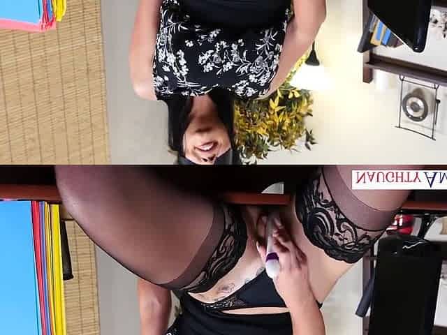 Masturbating Boss Gives A Blindfolded Blowjob To A Big Dick With Brooke Beretta And Tony Rubino