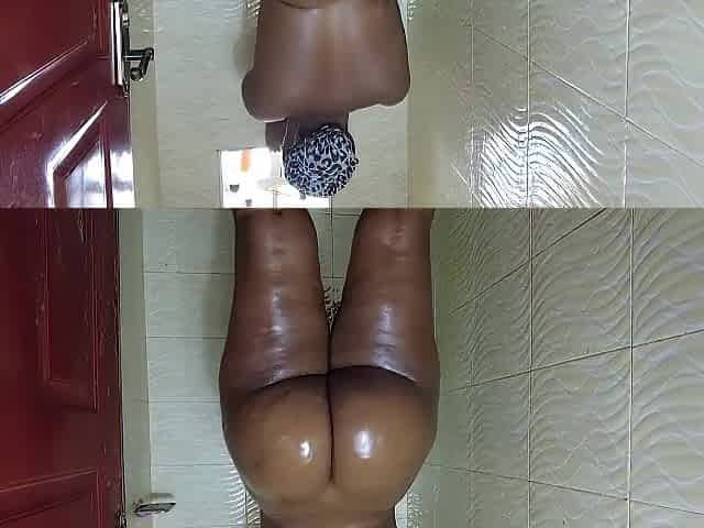 ONION ASS WITH A CONSUMMATE BUTT RIDES PENIS.