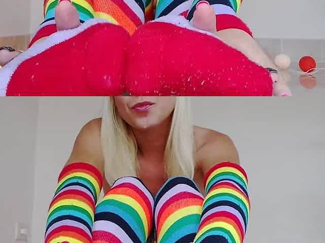 Food Play, Pussy Stuffing and Gushing