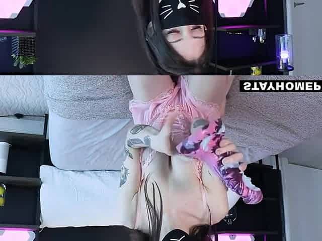 Kitty-masks, Dildo Jamming & Pussy Pounding - Harlowe Blue And Kitty Rich
