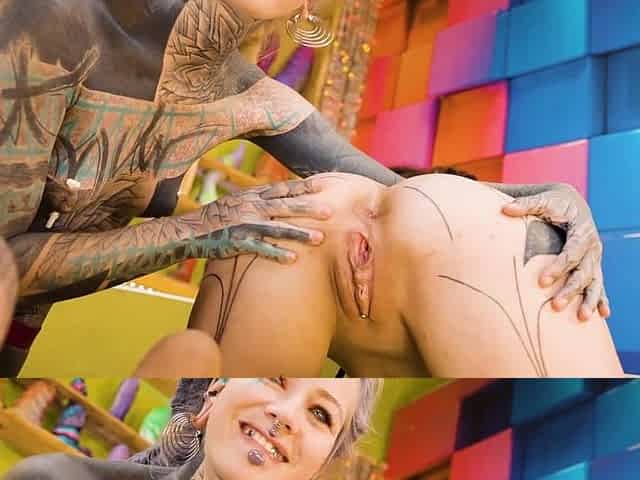 Tattooed Lesbo Gets Fisted Hard Until Real Shaking Climax