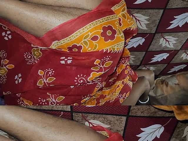 Desi Aunty Sharing Bed Wet Creamy Pussy Hot Sex