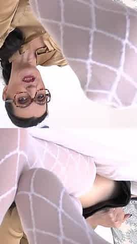 Stepaunt in New White Knee-high Stockings: Cum on My Nylon Soles POV, JOI, Lady Victoria Valente