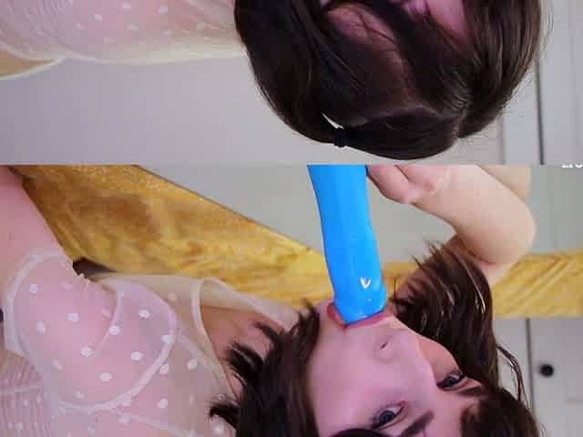 Cute amateur webcam teen girl toying pussy on webcam
