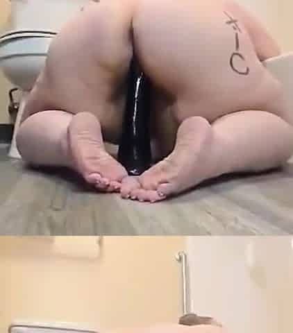 Big Ass BBW Riding Fist Dildo
