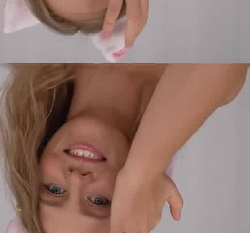 High-quality Splits By A Teenage 18+ Gymnast