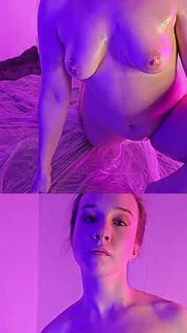 A Flexible Oily Bitch Sits on My Face with Her Pink Shallow Cunt