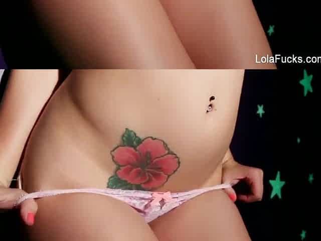Lola Foxx Ebony Light Masturbation