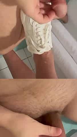 I Did a Squirt Show in Mac Toilet. Now I Have to Go Home Wet.