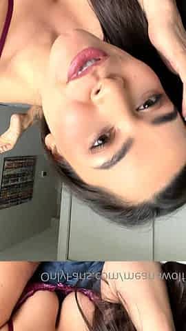 Amateur brunette ariana marie solo toying