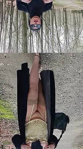 My Muslim Girlfriend Shows Her Pussy Outside in the Park.