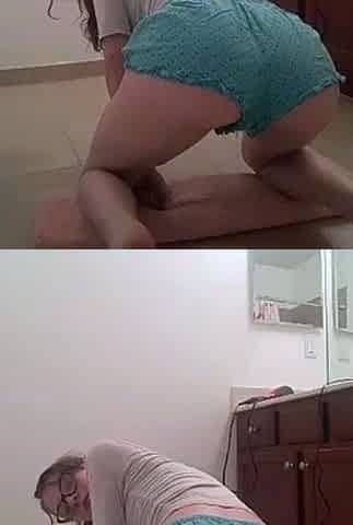 Amateur Webcam Teen Masturbates And Teases