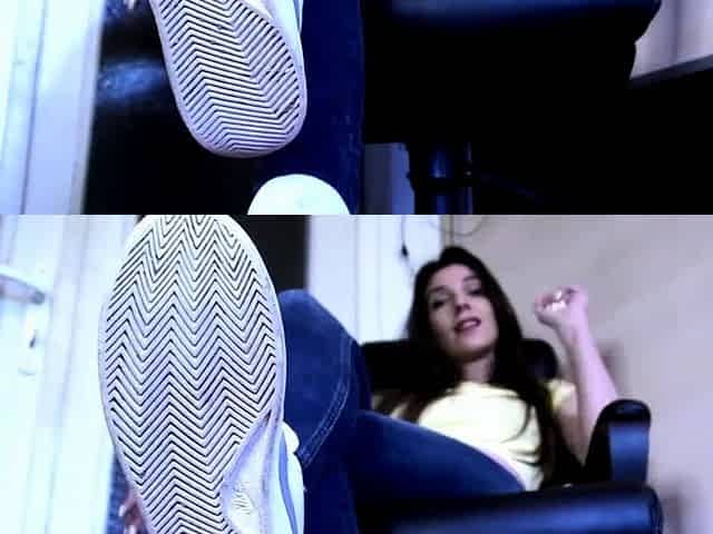 Tattooed busty brunette with foot fetish does hot footjob