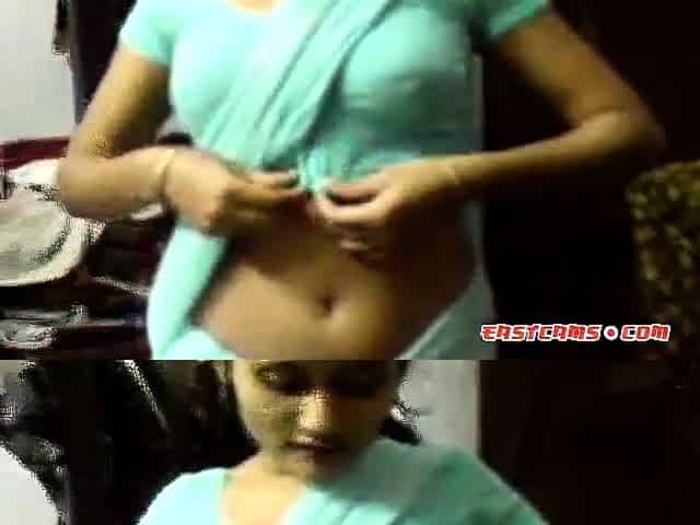 Indian Girl in Saree seducing
