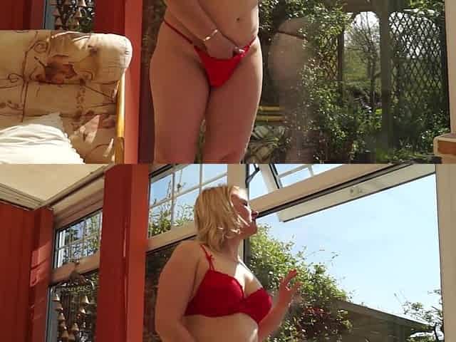Blonde Mature Lady In Sexy Red Underwear. - MatureNl