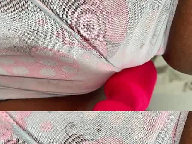 I Put on Tight Shorts and Itch My Vagina and I Manage to Get a Good Orgasm