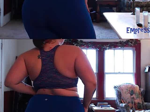 PAWG Sniffing Quickie