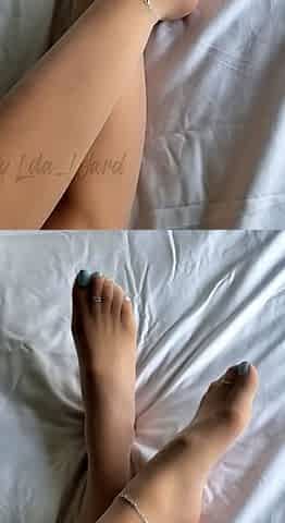 Linsey Dawn solo foot fetish