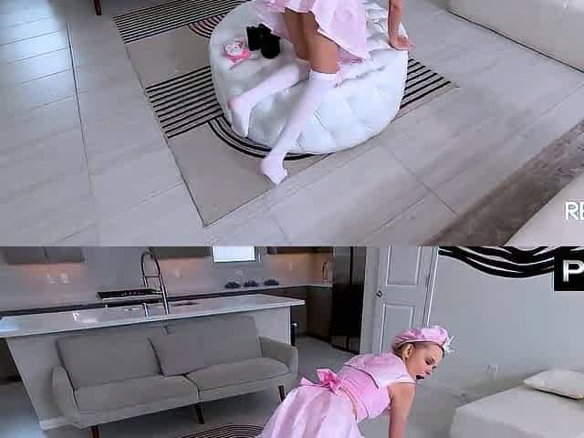 Cosplay Cum Dumpster Lets Photographer Play With Her Twat