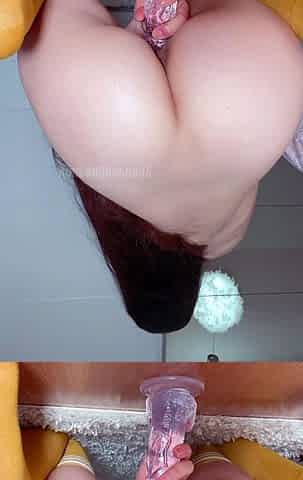 Real amateur masturbates with toy
