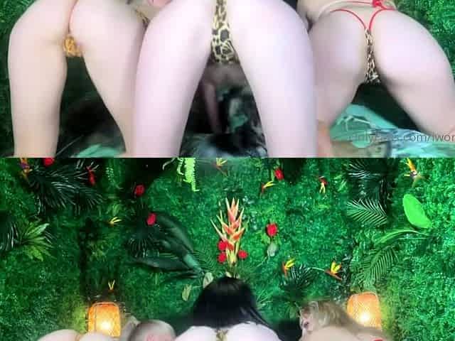 Horniest Amateur Blonde Teen caught masturbating on Webcam