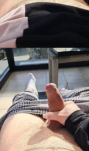 Outdoor jizz flow with groans