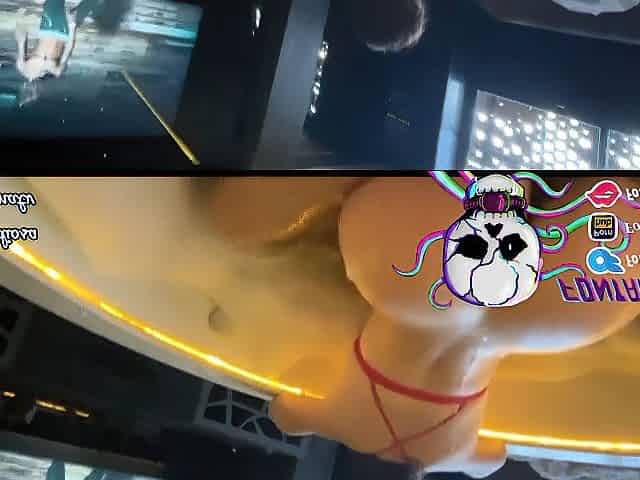 PamLatina Jacuzzi three