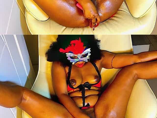 Fingering and squirting all over myself during the time that my step daddy see with gratification