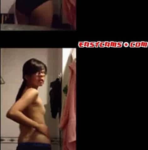 18-Year-Old Asian Amateur's Striptease