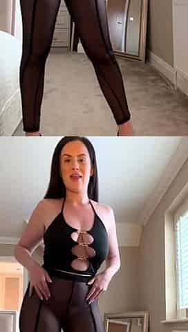 Big boob brunette masturbates on webcam