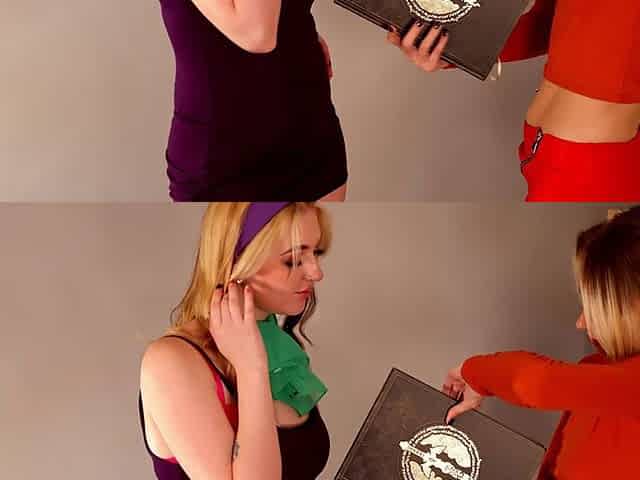 Cosplay Daphne & Velma Lesbian Scissoring with Chloe Toy