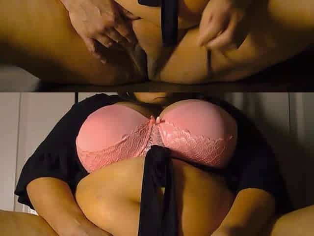 Mama Love's Masturbating