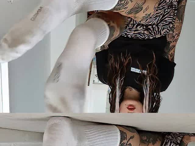Smutty soles shoes and white socks removal