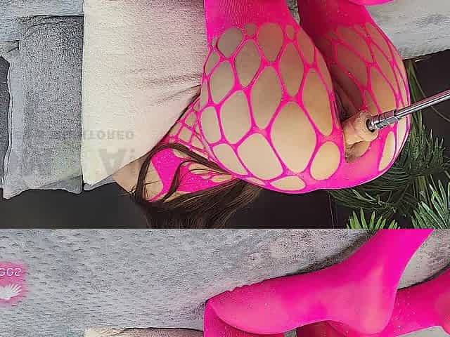 They bang my wife's cunt whilst looking at her worthwhile booty