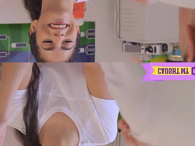 Soccer Trainer Gets Enticed by Little Braless Temptress Girl Gostosa -S1:E3