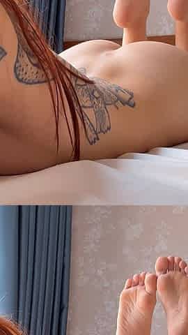 Sweet Naked Slut Teases You with Her Feet