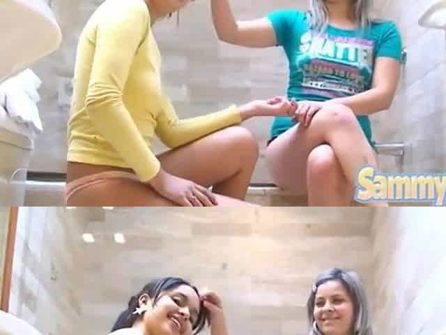 Hot Teen 18+ Lesbo Fingers Cute Petite Pussy