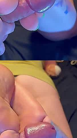 Beautiful Foot Fucking German MILF Footjob
