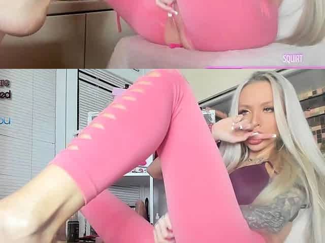 Horny amateur couple close up anal on webcam