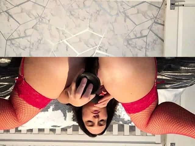 Sexy hottie Anetta Keys enjoys a solo toy masturbation