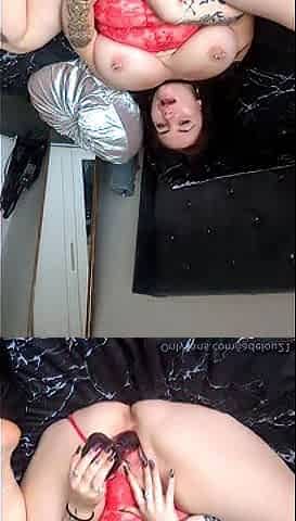 Big boob brunette masturbates on webcam