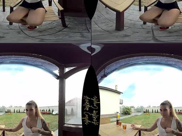 I Love To Fuck My Gardner When My Husband Is Not Home - AmateurCouplesVR