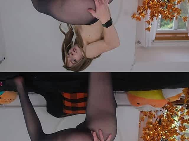 Masturbating in Pantyhose