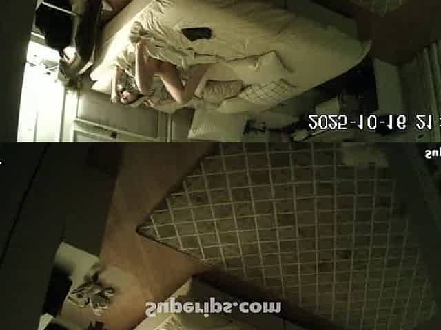 Nerdy teen masturbates